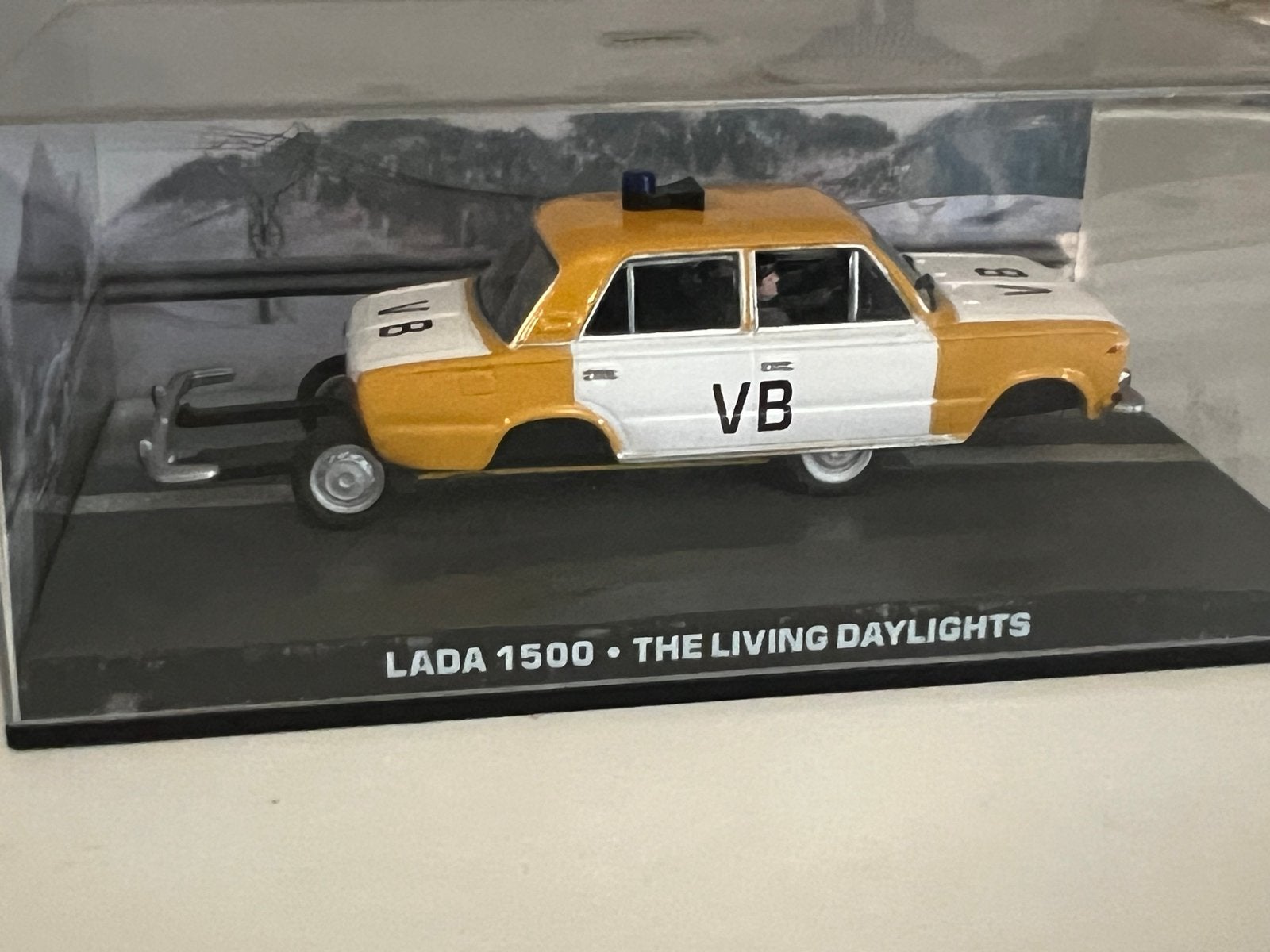 Lada 1500 - The Living Daylights modelauto, Ophalen of Verzenden, Zo goed als nieuw, Auto
