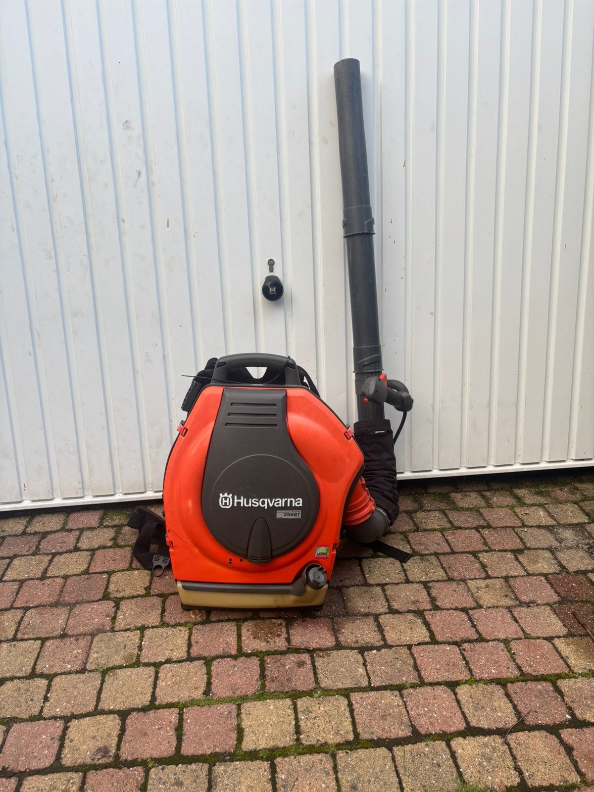 Husqvarna 356bt bladblazer professioneel, Tuin en Terras, Ophalen, Zo goed als nieuw