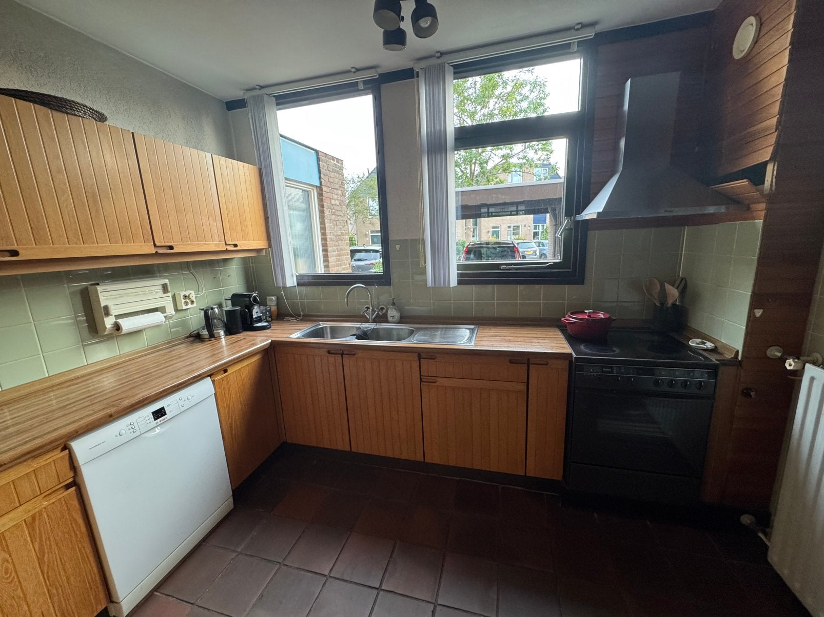 Gratis vintage keuken met inductie & oven