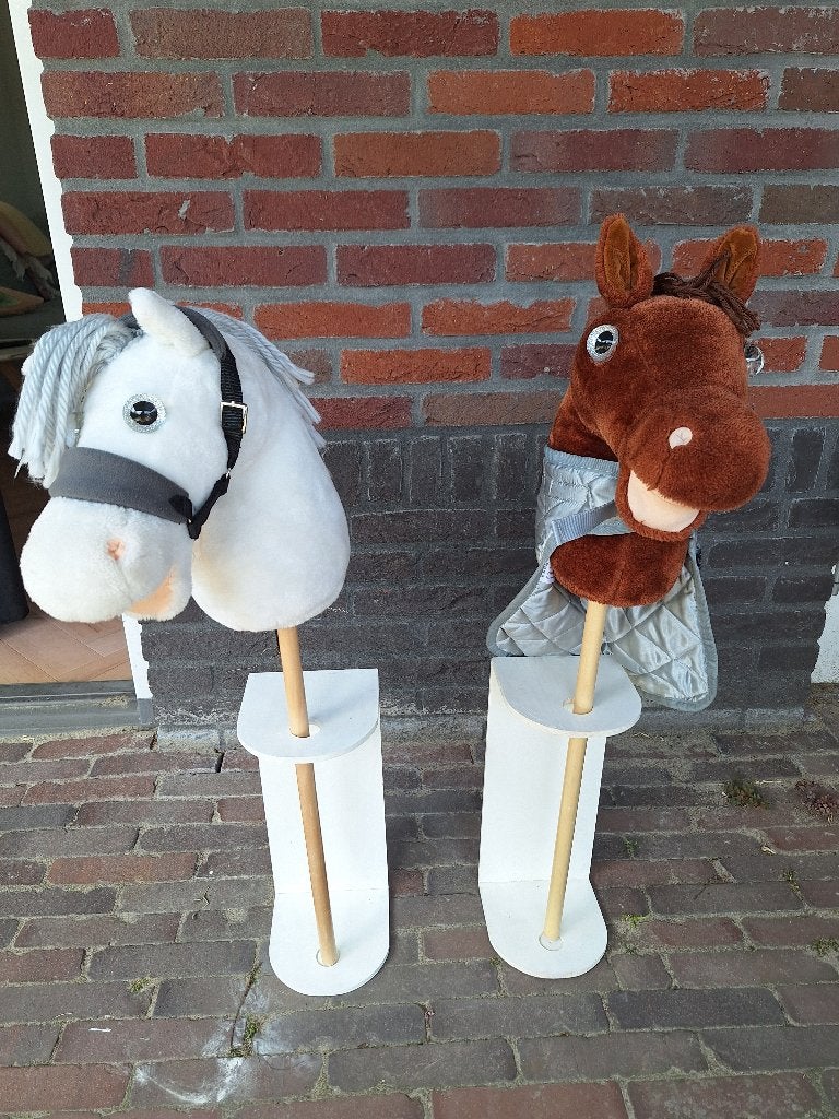 Hobby horses met accessoires, Ophalen, Gebruikt