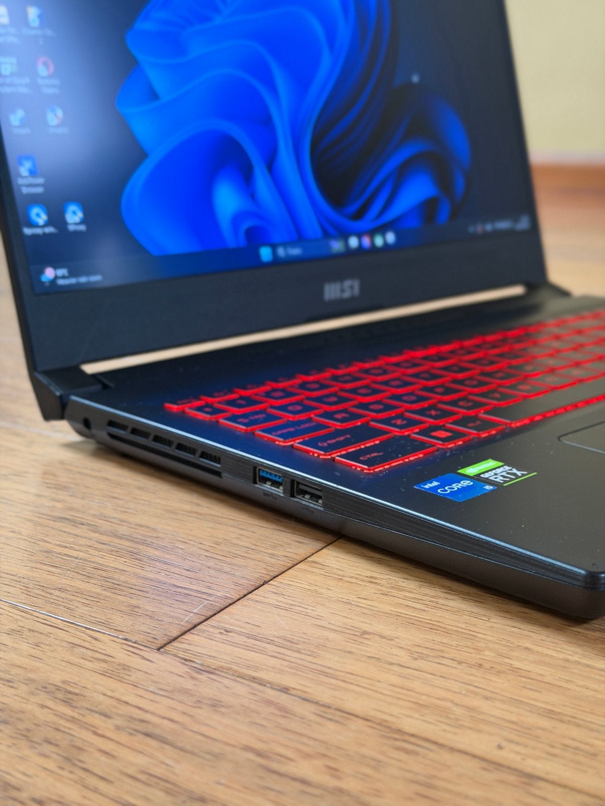 Foto 3 van MSI Gaming Laptop - Intel Core i5-11400H, 16GB RAM, RTX