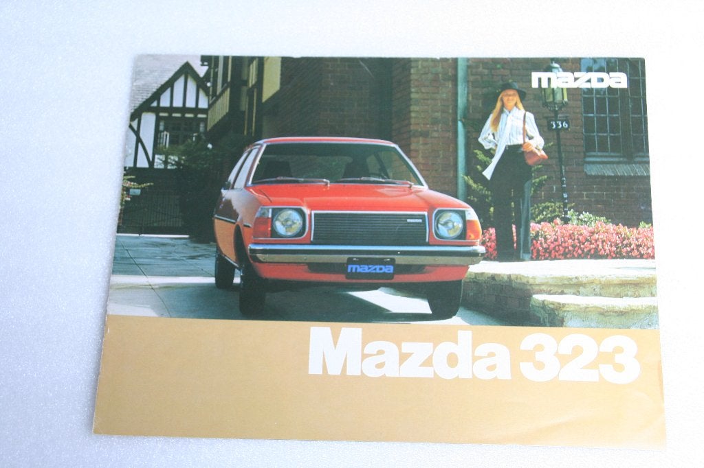 Folder Mazda 323 (1-1977) (16), Ophalen of Verzenden, Nieuw, Mazda