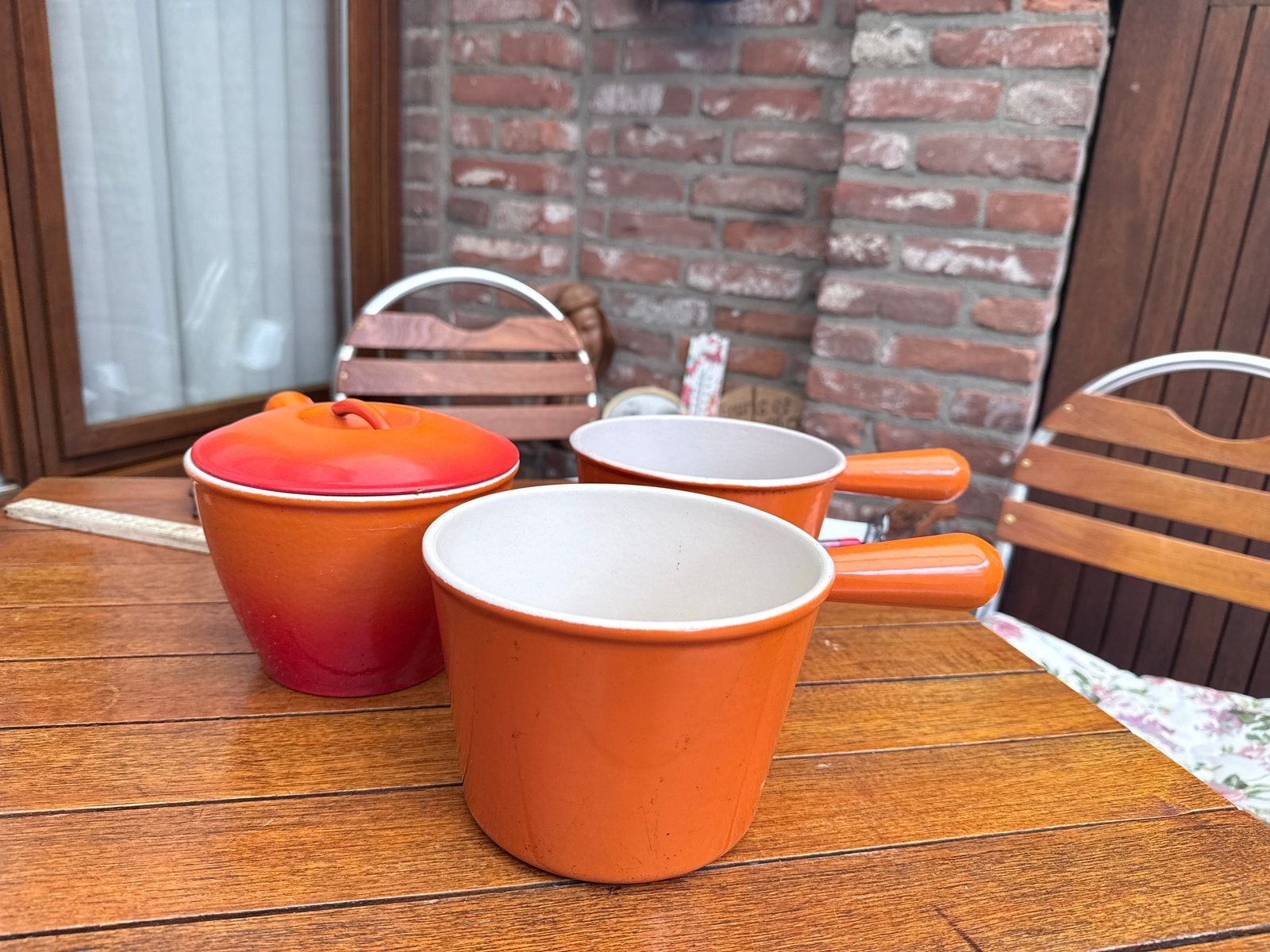 3 Le Creuset fondue pannetjes - Oranje, Huis en Inrichting, Keuken | Potten en Pannen, Ophalen, Gebruikt, Gietijzer, Overige typen