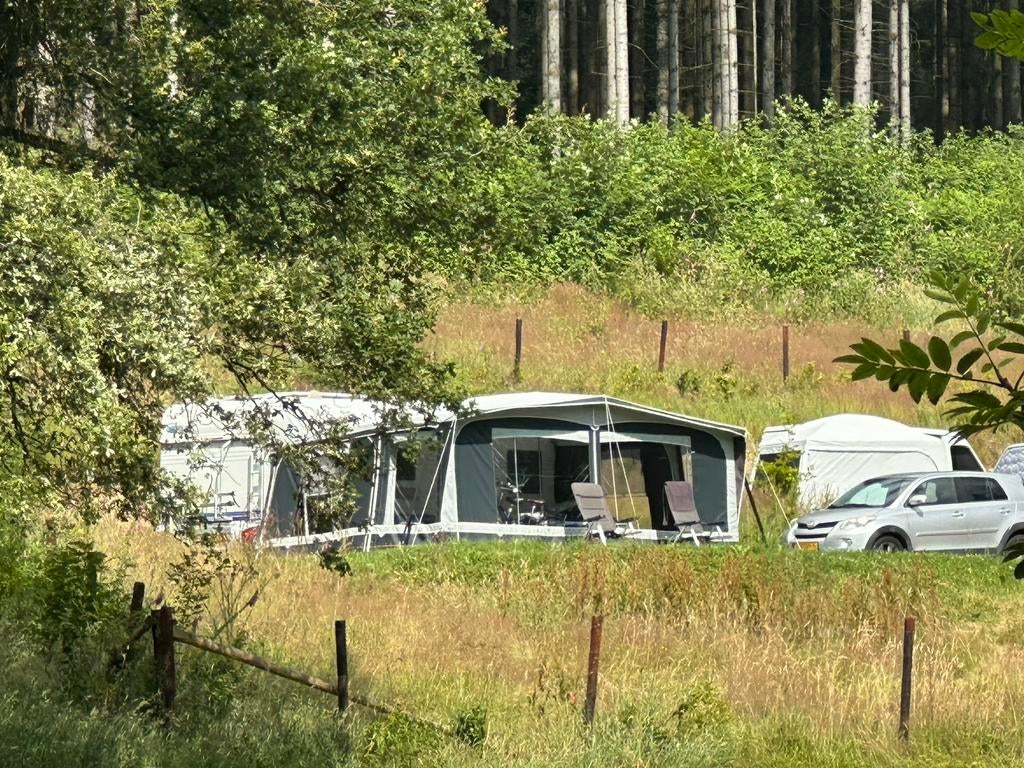 Hobby 500 kmfe met stapelbed, Caravans en Kamperen, Caravans, Hobby, Treinzit, Particulier, 6 tot 7 meter