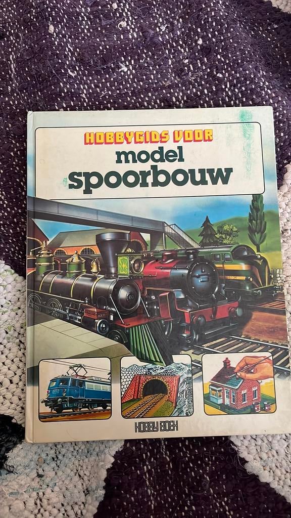 Boek model spoorbouw, Ophalen of Verzenden, Gelezen, Overige onderwerpen