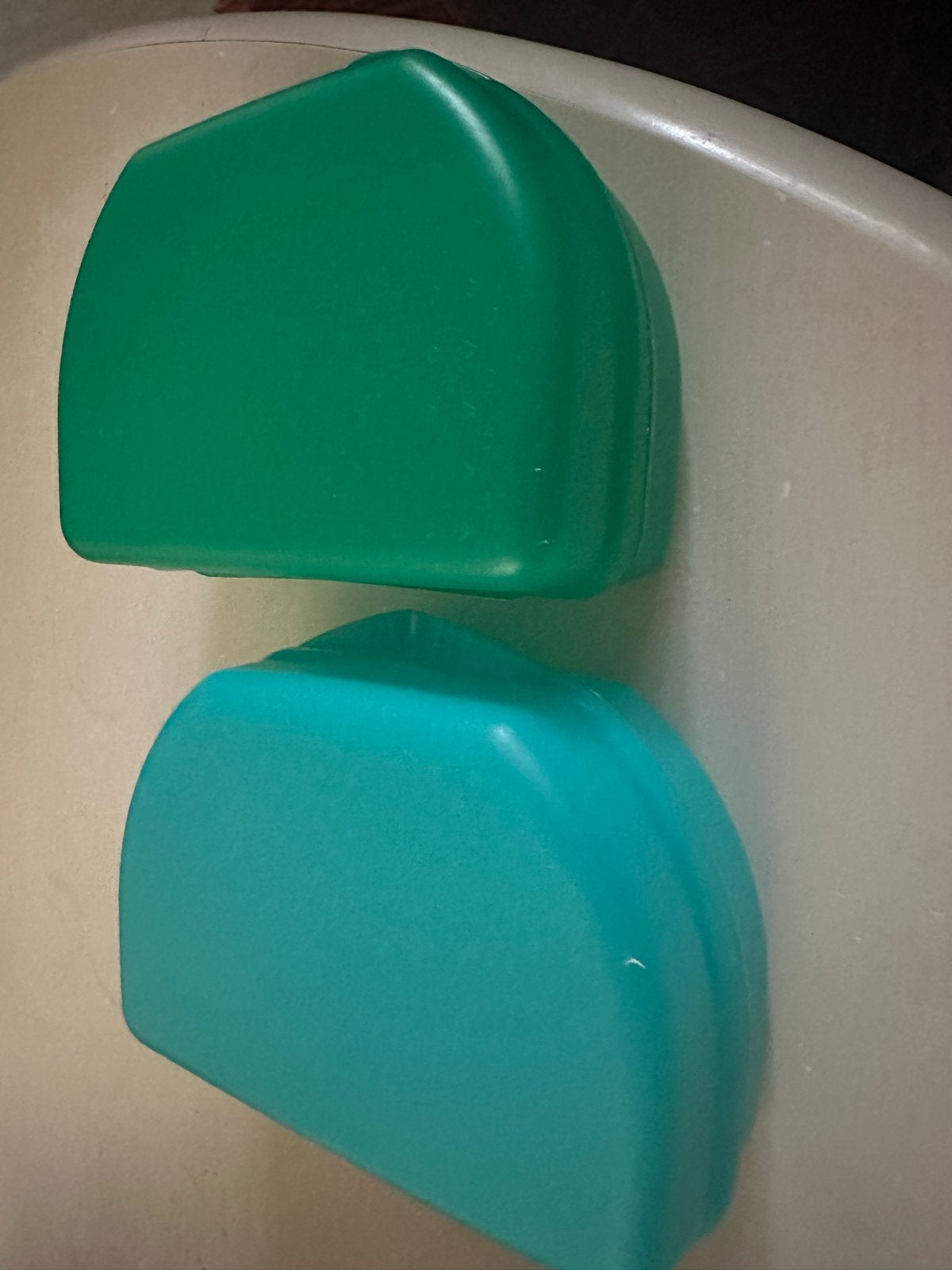 Twee Tupperware brooddozen/trommels - Zo goed als nieuw, Ophalen of Verzenden, Zo goed als nieuw, Met deksel, Bus of Trommel
