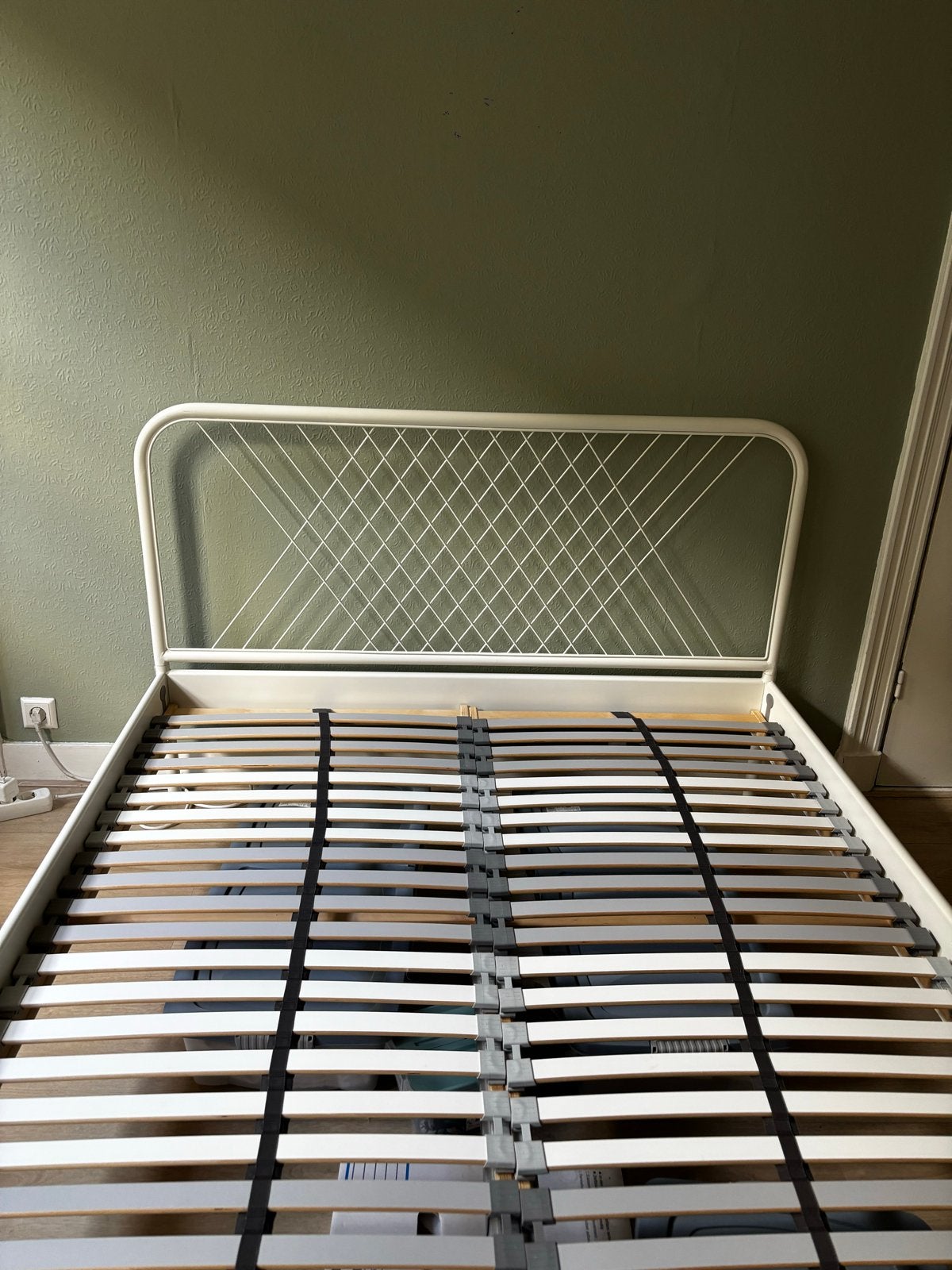 IKEA bed 140x200cm incl. lattenbodems, Huis en Inrichting, Ophalen, Wit, Tweepersoons, 140 cm