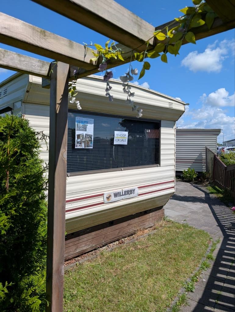 Willerby Colorado met aanbouw op standplaats, Caravans en Kamperen, Stacaravans, Tot en met 4
