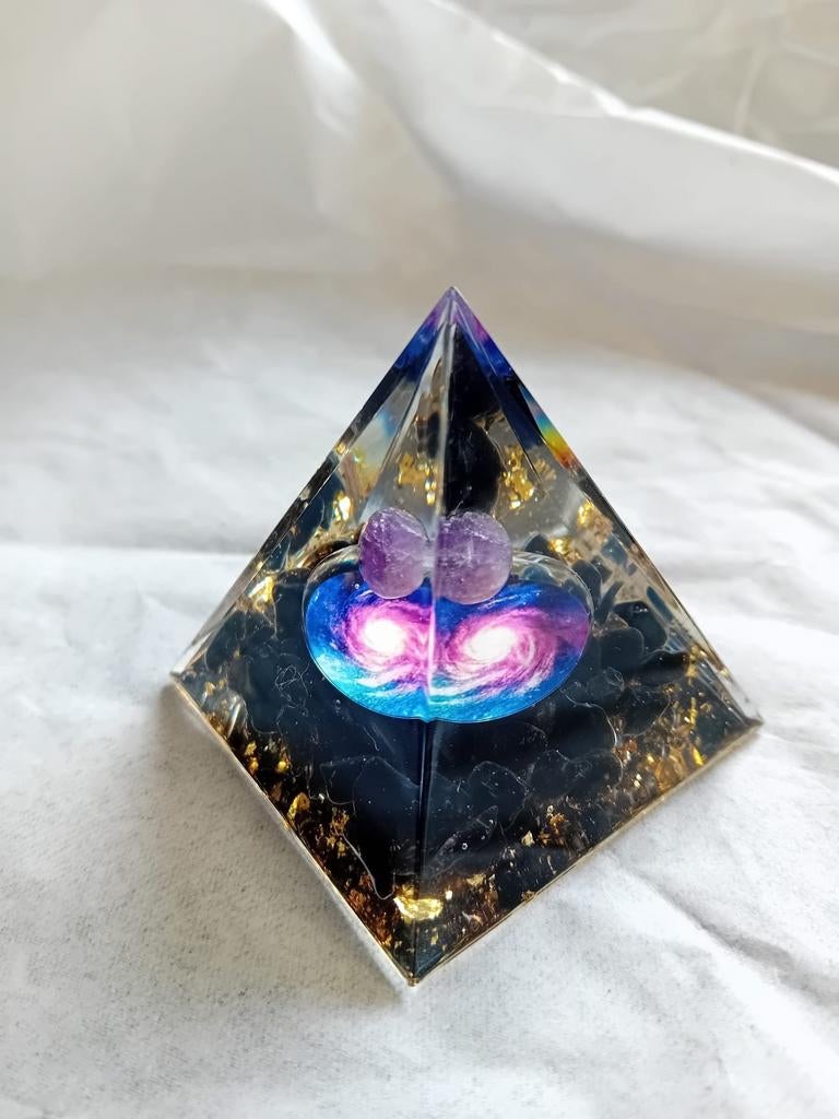 orgonite piramide galaxy decoratie paars goud, Verzamelen, Ophalen of Verzenden, Zo goed als nieuw, Fantasy