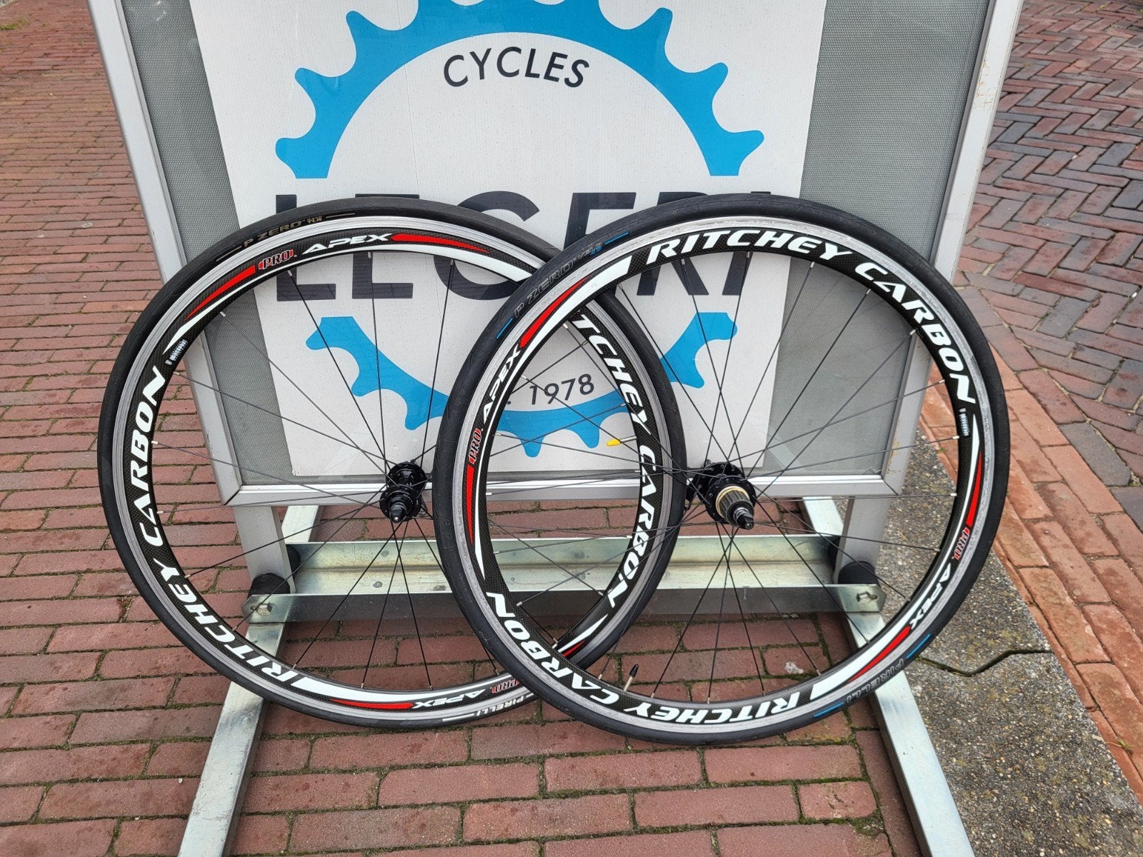 Ritchey Carbon Wielen met Banden - Zo Goed als Nieuw, Wiel, Info@ritcheylogic.com, Ritchey Design, Zo goed als nieuw