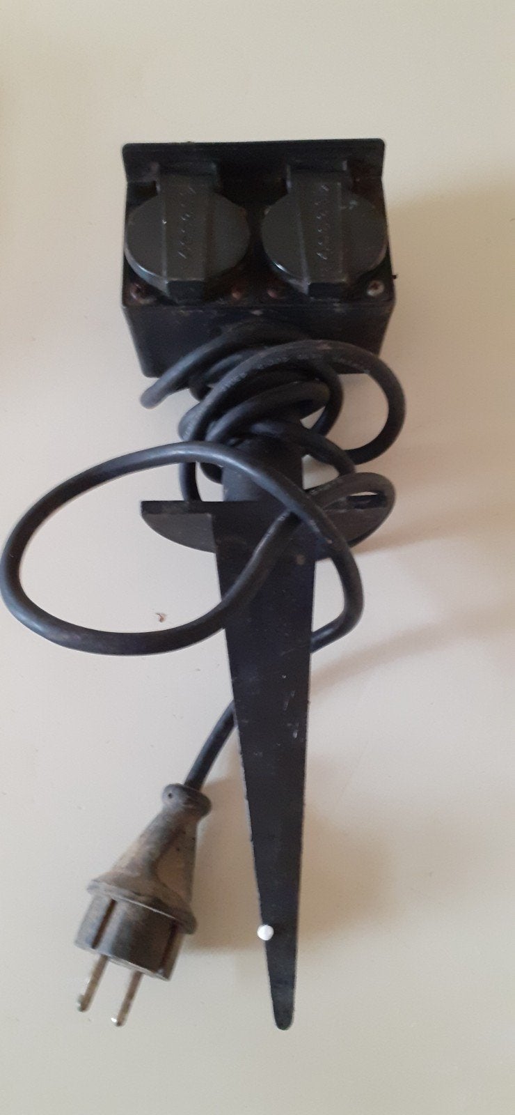 Buiten stopcontacten op grondpen, Ophalen of Verzenden, Gebruikt, Netvoeding, Minder dan 50 watt