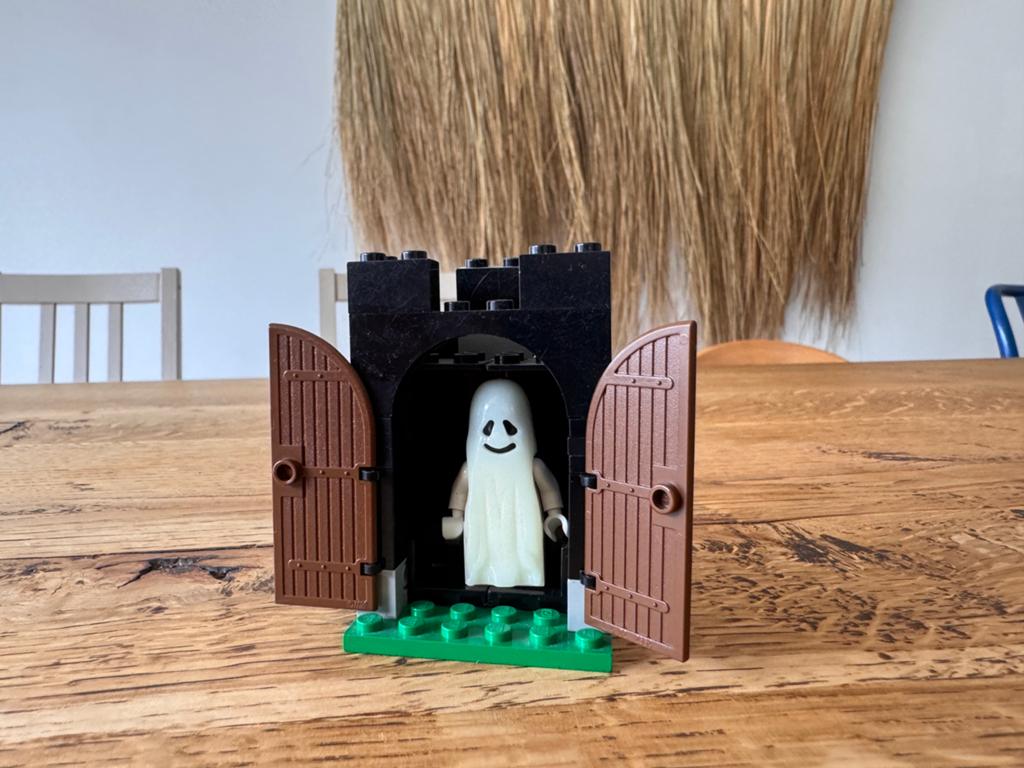 Lego spookhuis, Ophalen