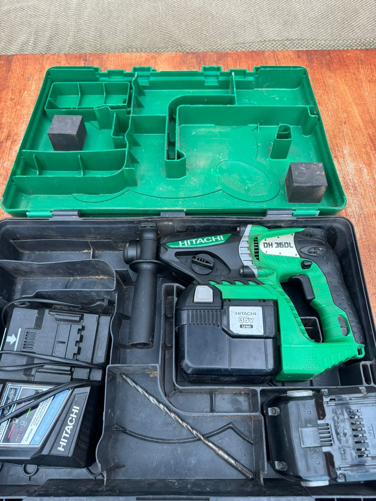 Hitachi DH 36DL accuboorhamer klopboormachine boorhamer, Doe-het-zelf en Verbouw, Gereedschap | Boormachines, Ophalen of Verzenden