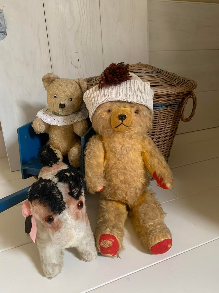 ** antieke beer **, Verzamelen, Beren en Cherished Teddies, Ophalen of Verzenden, Zo goed als nieuw, Stoffen beer, Overige merken