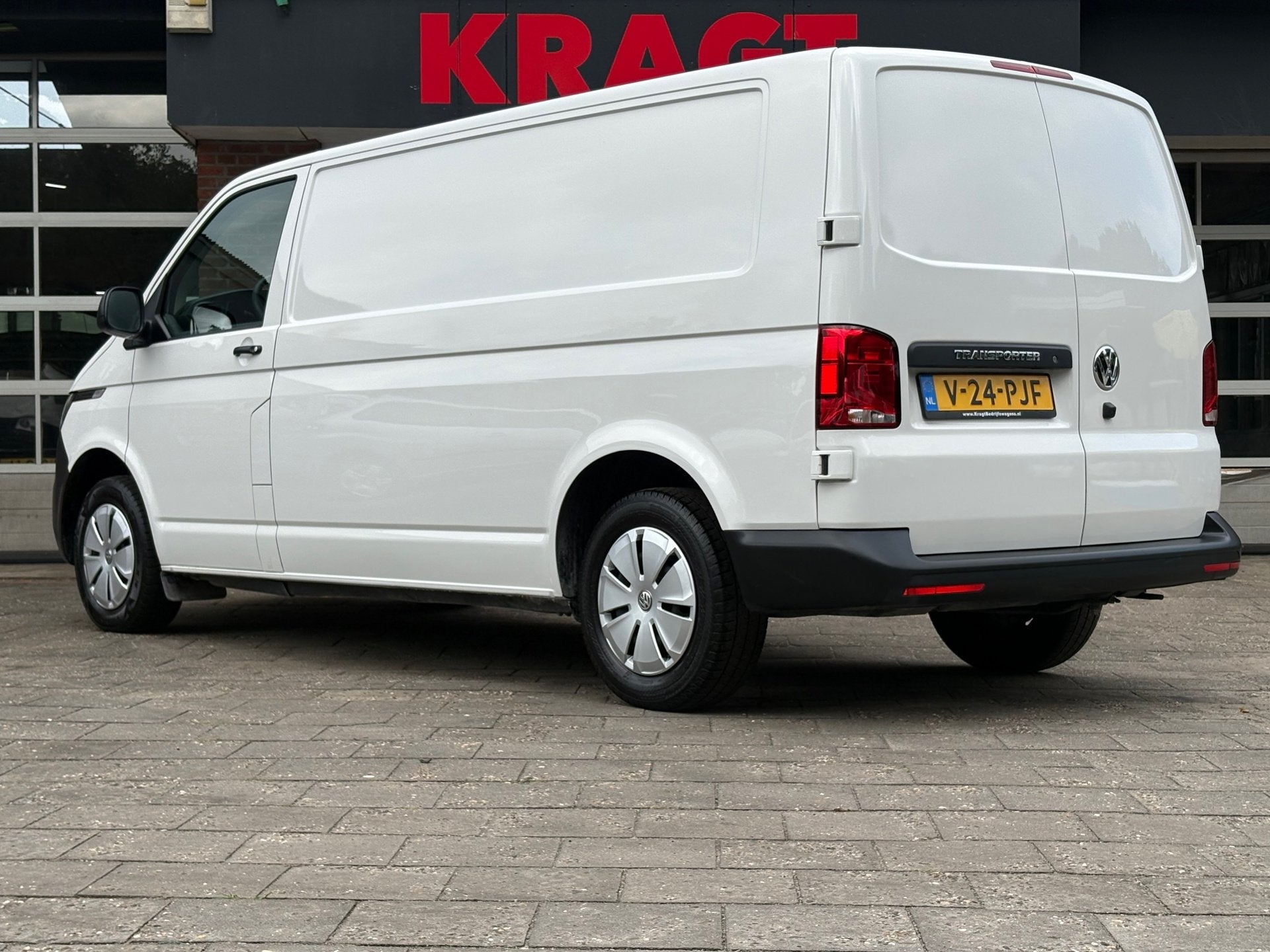 Volkswagen TRANSPORTER 2.0 TDI L2H1 150PK!|DSG Automaat|airc, Auto's, Dealer onderhouden, Stof, Gebruikt, 4 cilinders