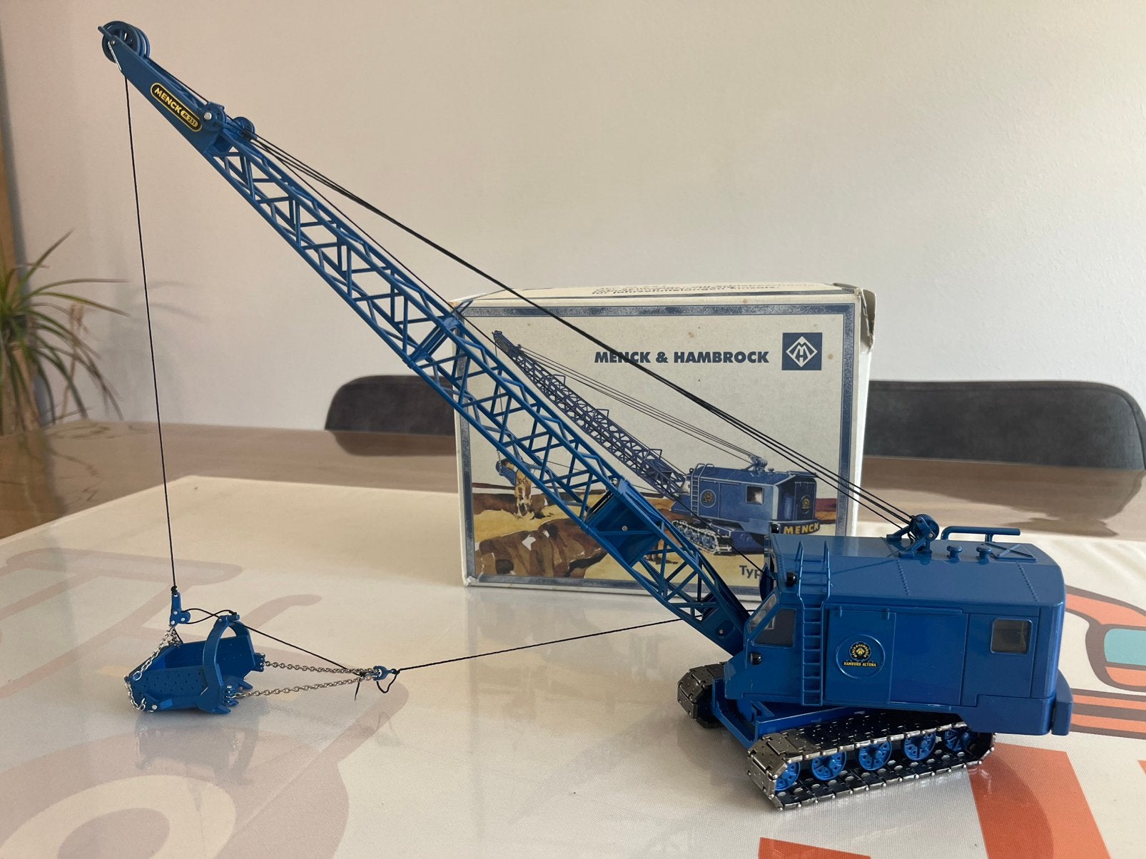 Menck & Hambrock M 251 dragline NZG 470 zeldzaam, Hobby en Vrije tijd, Modelauto's | 1:50, Ophalen of Verzenden, Zo goed als nieuw