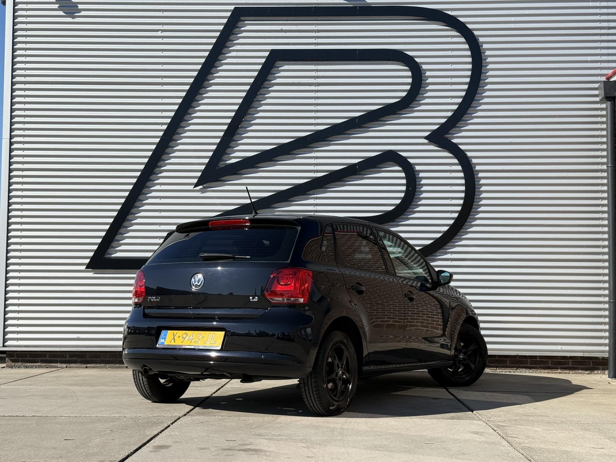 Volkswagen Polo 1.4-16V Trendline 1e Eigenaar|Navi|Cruise|PD, Voorwielaandrijving, Zwart, 4 cilinders, Zwart