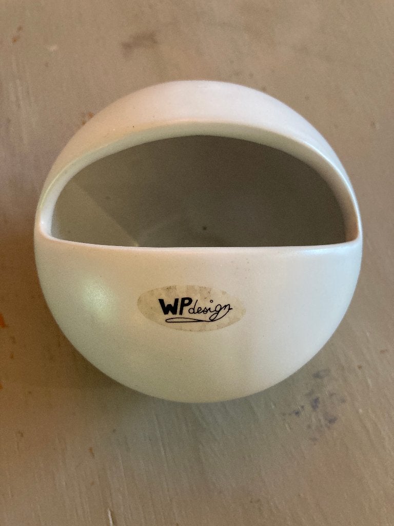 Vintage WP design wit rond keramiek Mid Century vaasje potje, Handgemaakt, Wit, Ophalen of Verzenden, Zo goed als nieuw