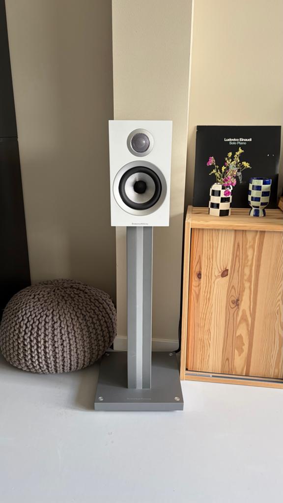 Bowers & Wilkins 707 S2 incl. stands - zeer goede staat, Audio, Tv en Foto, Luidsprekers, Ophalen of Verzenden, Zo goed als nieuw