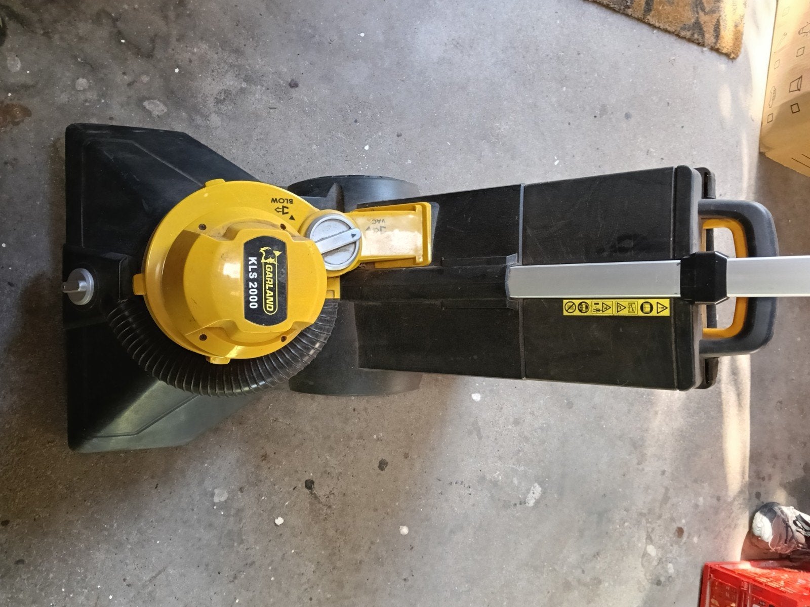 Garland KLS 2000 elektrische bladblazer en zuiger, Ophalen, Gebruikt, Met zuigfunctie, Handgedragen