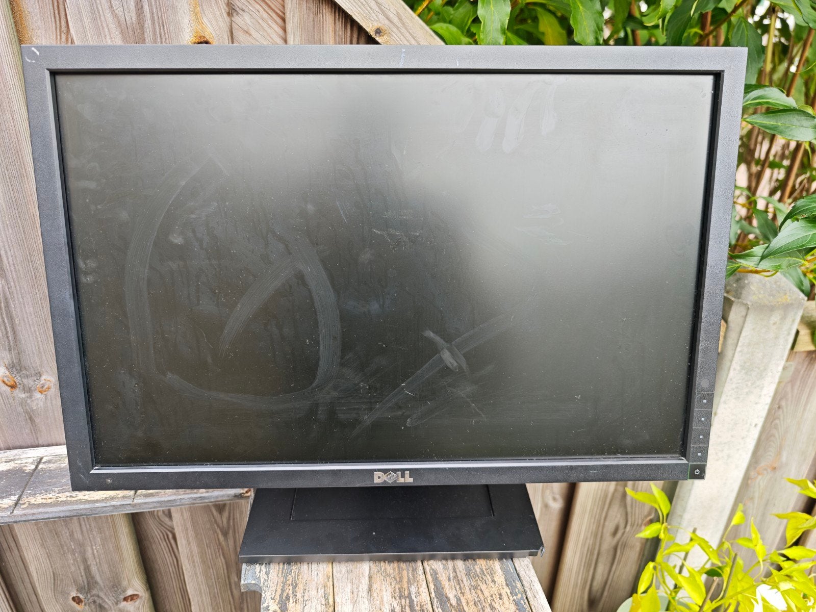 Dell monitor - Gratis af te halen, Computers en Software, Ophalen, Gebruikt, Dell, Overige typen