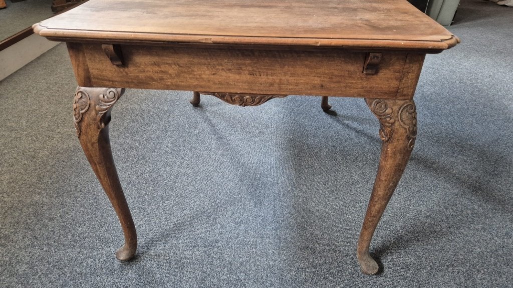 Antieke Houten Vintage tafel met Cabriole Poten, Antiek en Kunst, Curiosa en Brocante, Ophalen