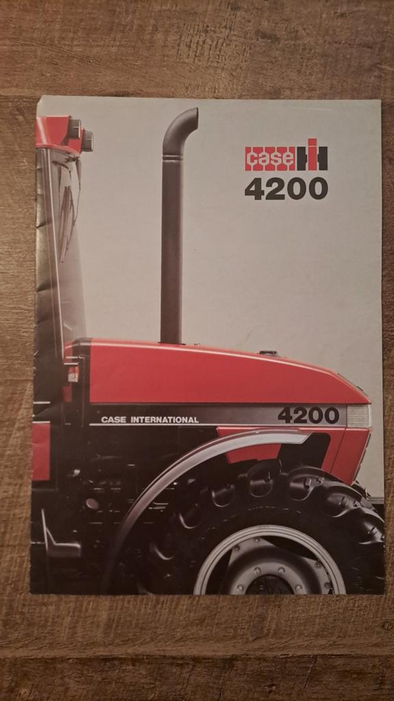 Folder CASE IH International 4200 serie tractoren, trekkers, Ophalen of Verzenden, Zo goed als nieuw, Folder