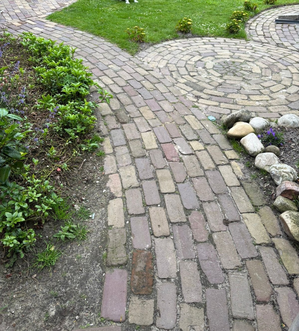 GRATIS: 8,5 m² gebruikte oude klinkers rood/ bruin, Ophalen, Overige materialen, Gebruikt, Klinkers
