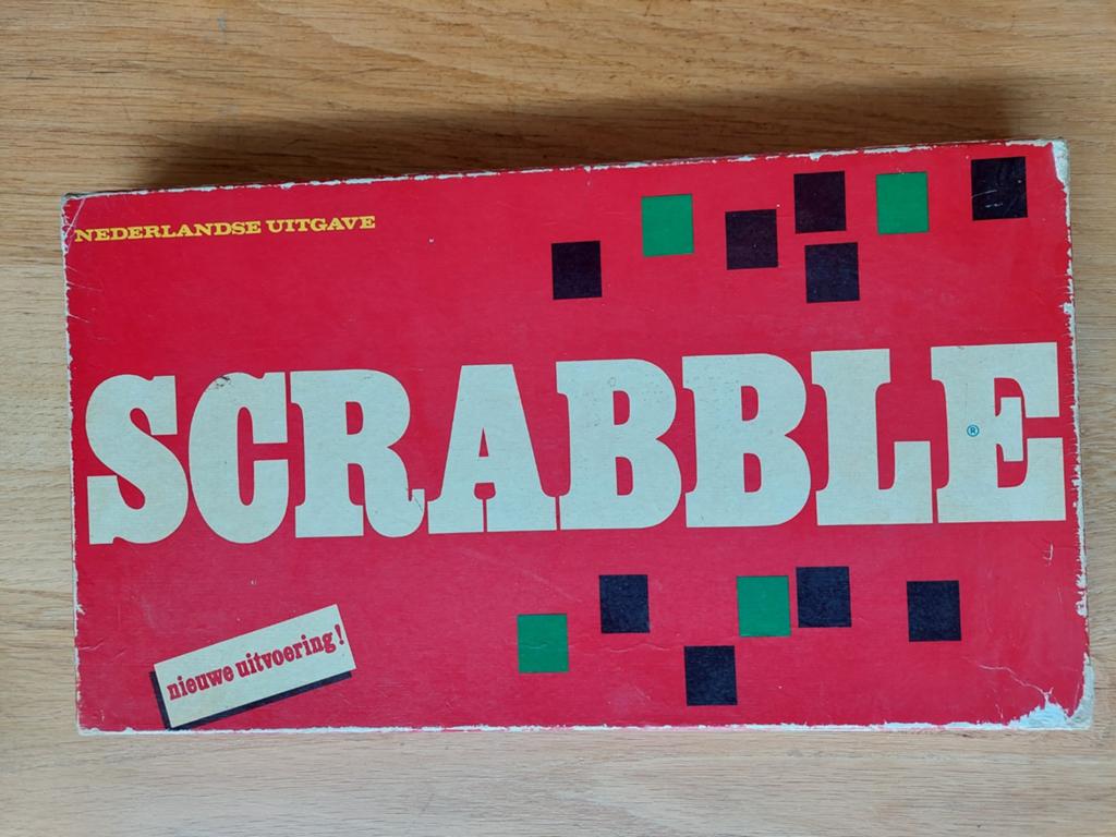 Scrabble - Nederlandse Uitgave (Vintage), Hobby en Vrije tijd, Gezelschapsspellen | Bordspellen, Drie of vier spelers, Ophalen of Verzenden