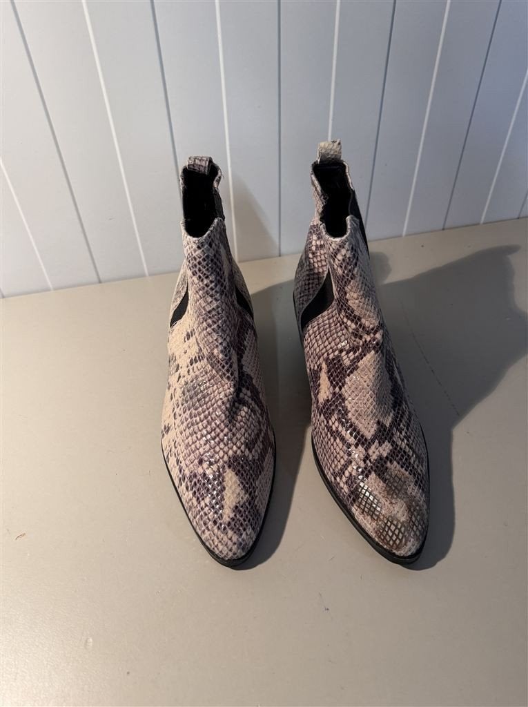Schoenen - DUNE Chelsea maat 40 slange print, Ophalen of Verzenden, Zo goed als nieuw, Zwart