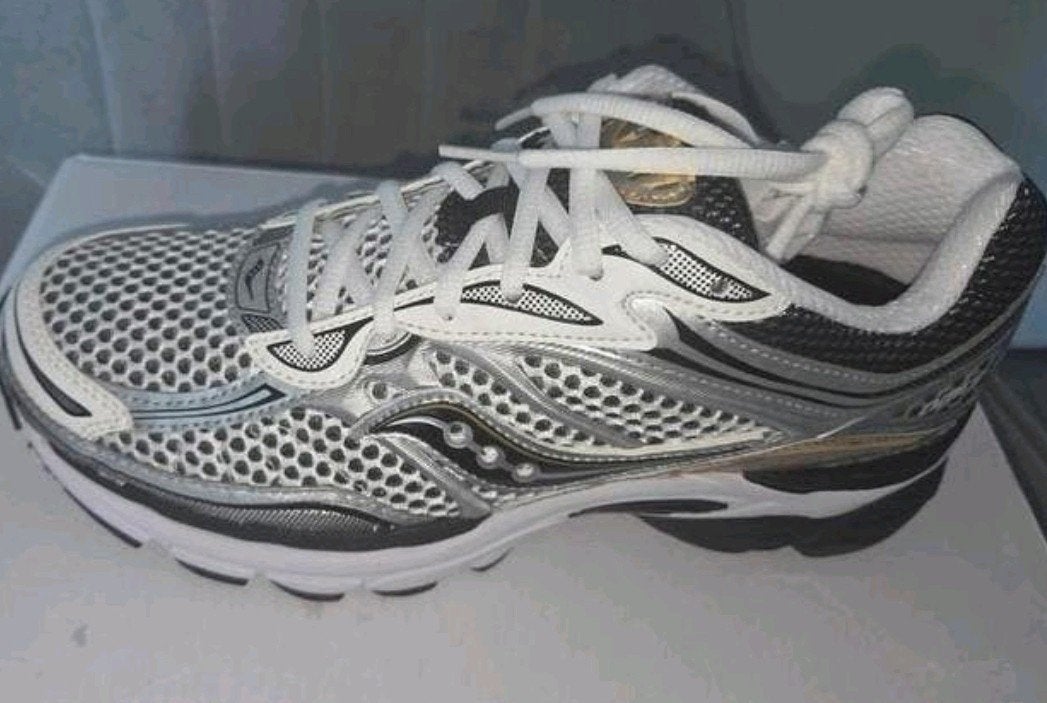 Nieuwe Saucony Sneakers Wit Zilver Goud Maat 41, Wit, Nieuw, Ophalen of Verzenden, Sneakers of Gympen