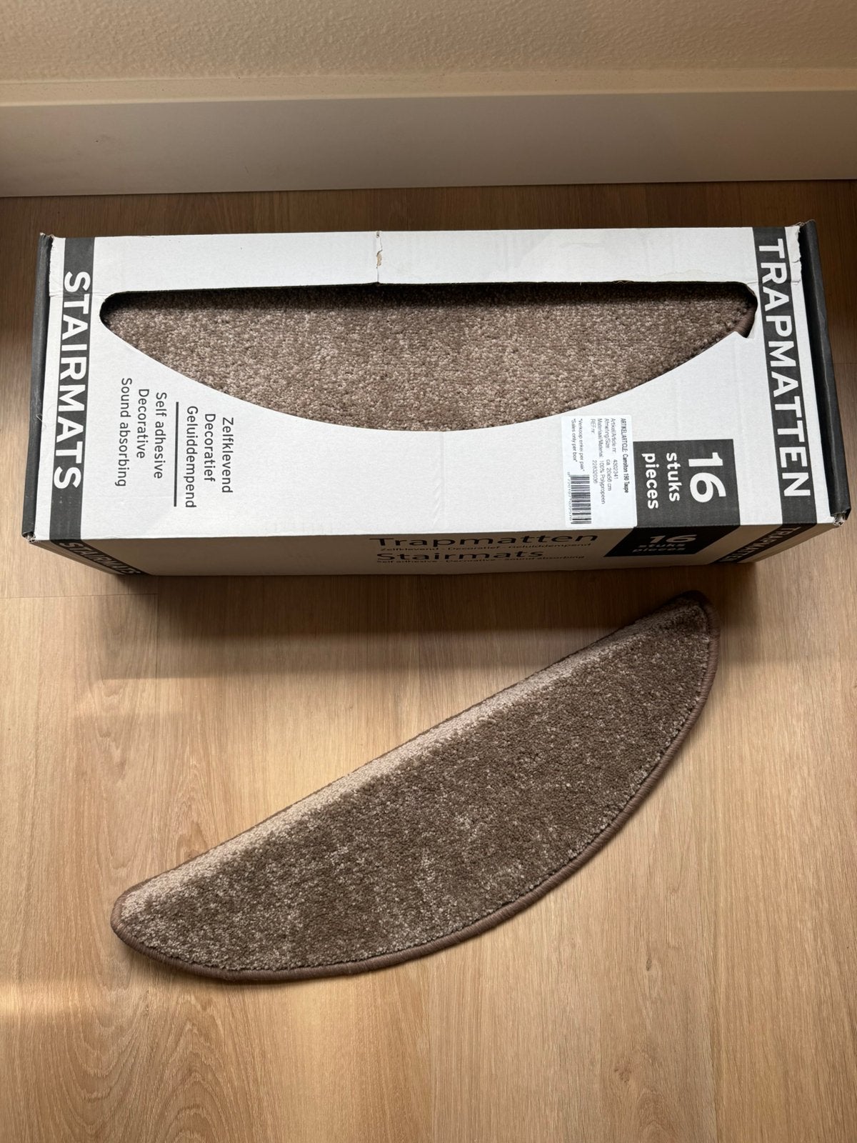 Nieuwe trapmatten in kleur taupé, Ophalen, Nieuw, Beige, Laminaat