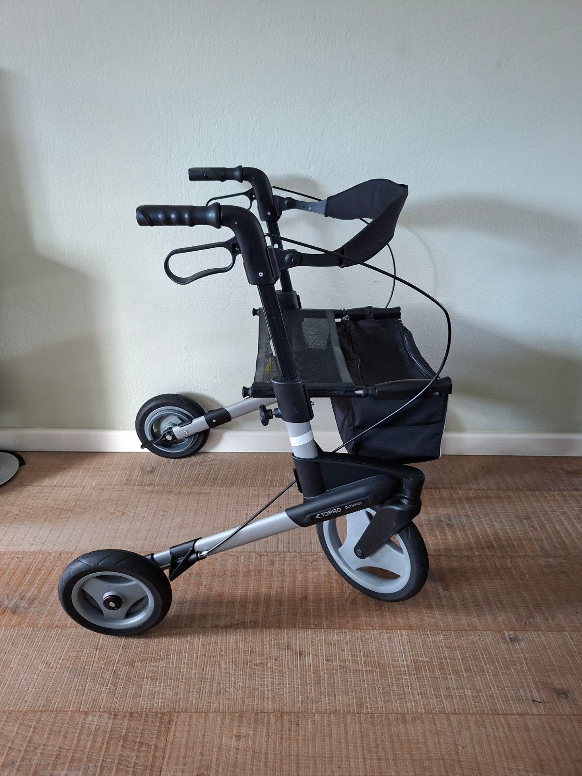 Topro Olympos rollator met mand en lampje., Diversen, Ophalen, Opvouwbaar