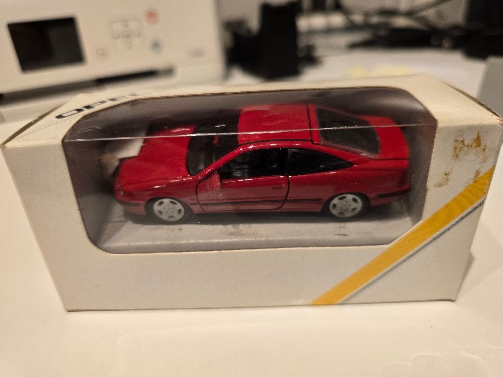 Opel Calibra , Gama model in opelk dealer verpakking., Ophalen of Verzenden, Zo goed als nieuw, Auto, Gama