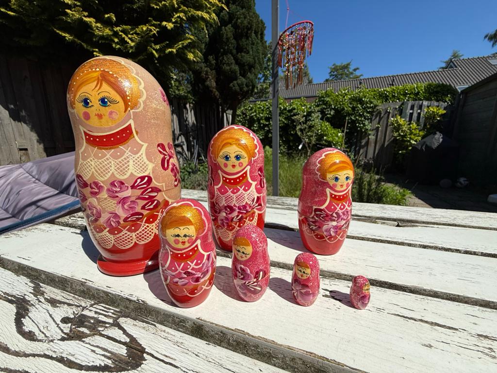 Set van 6 Matroesjka poppen - Roze/Rood, Ophalen, Zo goed als nieuw