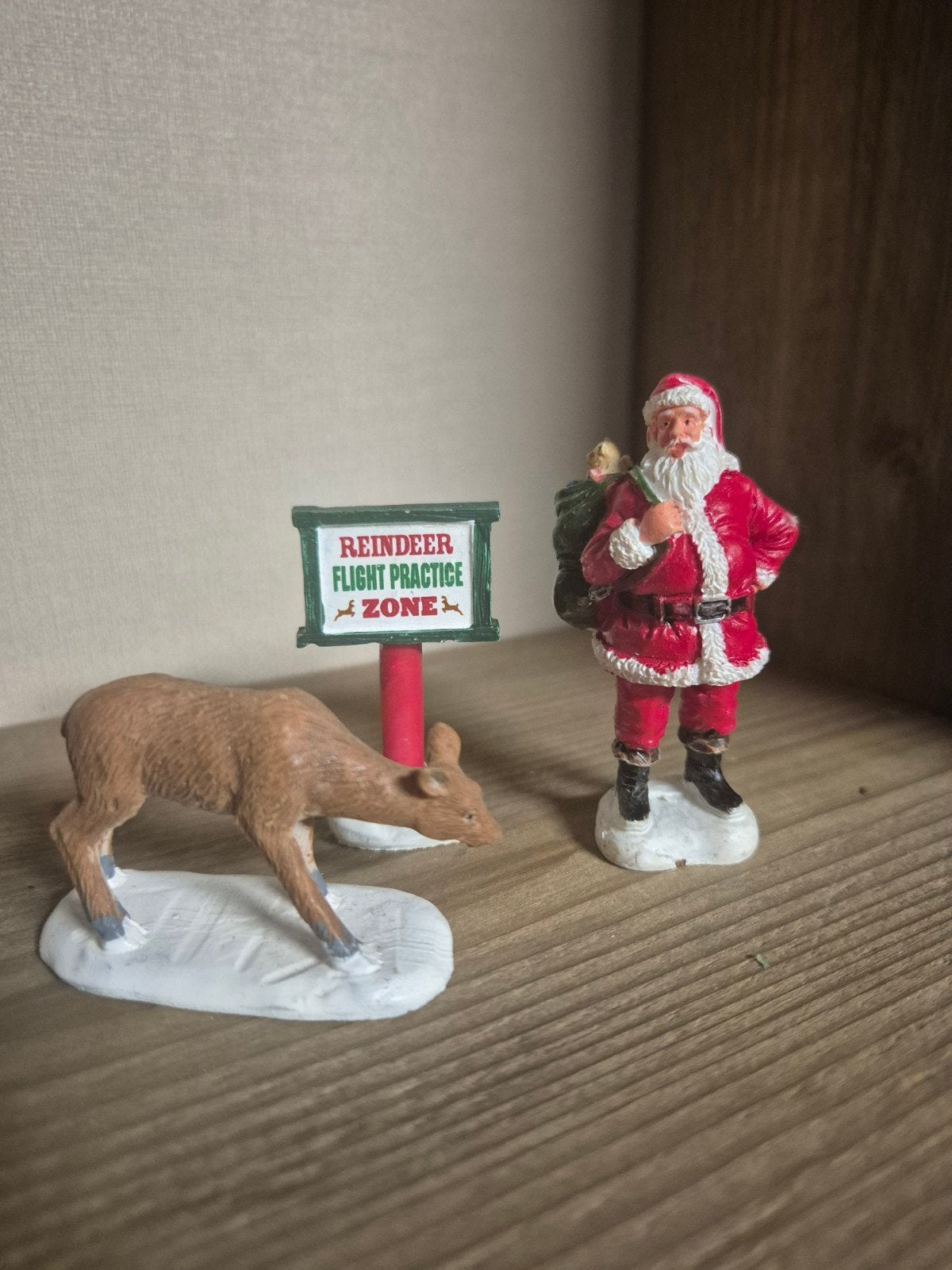 Lemax kerst setje kerstdorp kersthuisjes, Diversen, Ophalen of Verzenden, Zo goed als nieuw