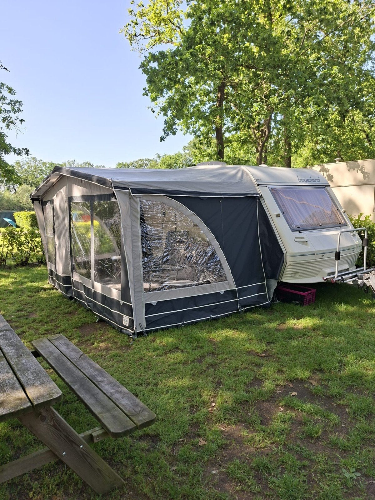 Beyerland Vitesse 430-TM Caravan met voortent, Caravans en Kamperen, Vast bed, Treinzit, Particulier, Beyerland