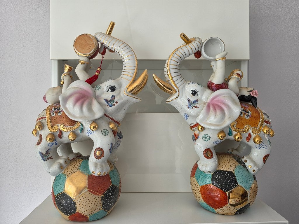 2 grote decoratieve olifanten porselein, Antiek en Kunst, Antiek | Porselein, Ophalen