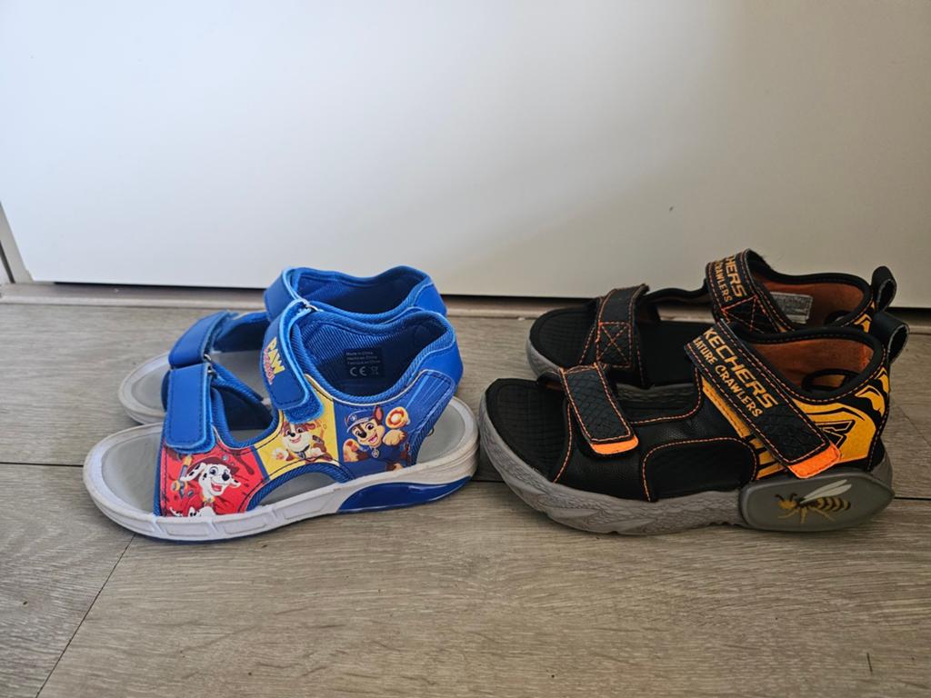 3 x Sandalen Sketchers, Mario & Paw Patrol Sandalen maat 29, Ophalen, Jongen of Meisje, Overige typen, Zo goed als nieuw