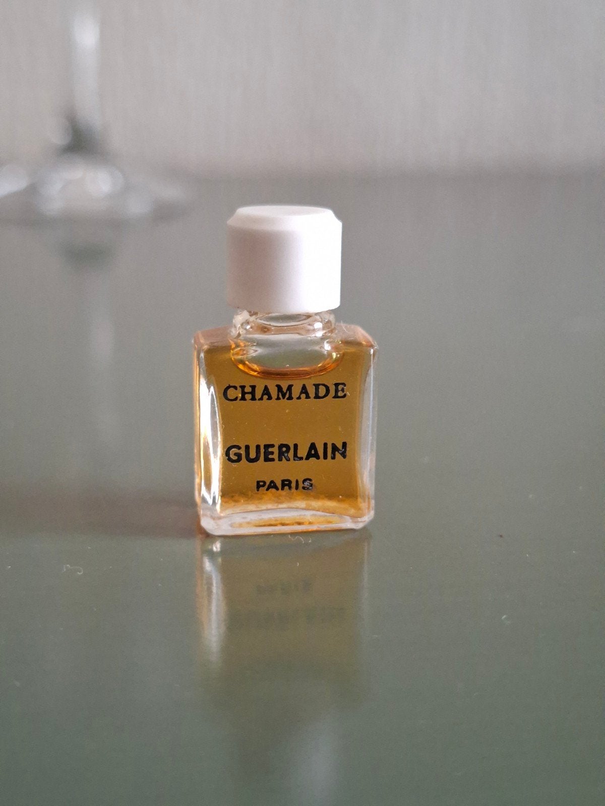 Guerlain Parure  P - 1ml  - 1983, Ophalen of Verzenden, Miniatuur