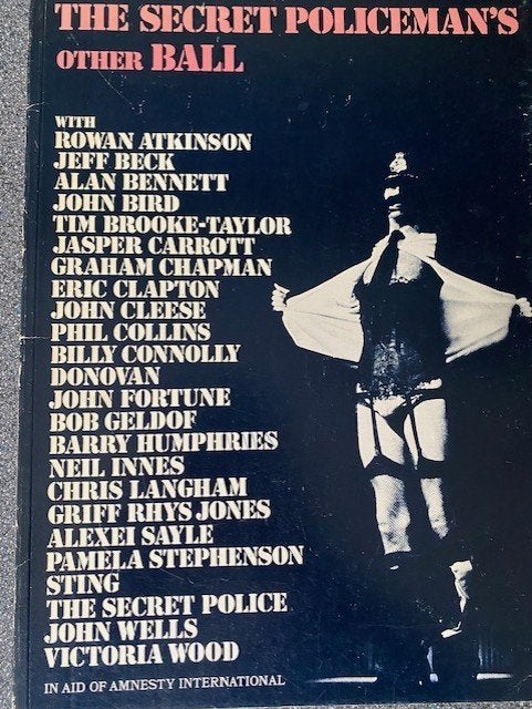 R&R on CD/the Smash Hits Yearbook/ Secret Policeman’s Other, Boeken, Ophalen of Verzenden, Zo goed als nieuw, Artiest