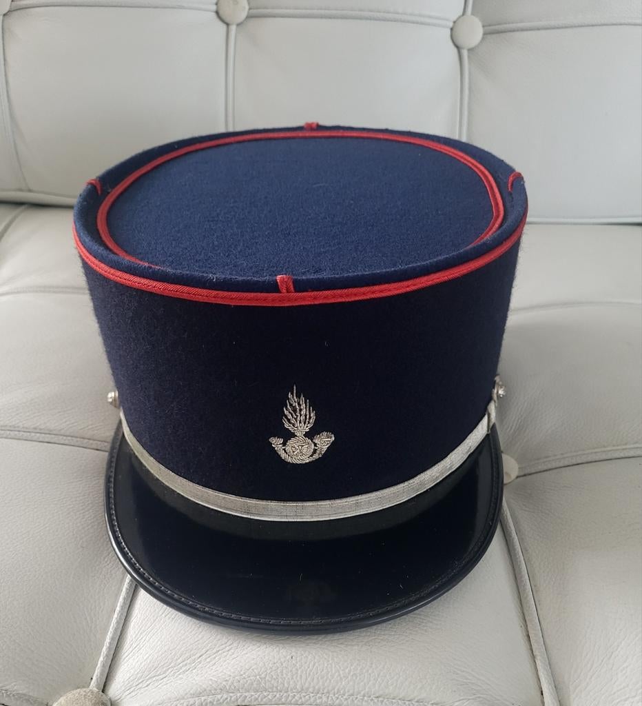 Te koop vintage Kepi Gendarmerie, Ophalen of Verzenden, Landmacht, Nederland