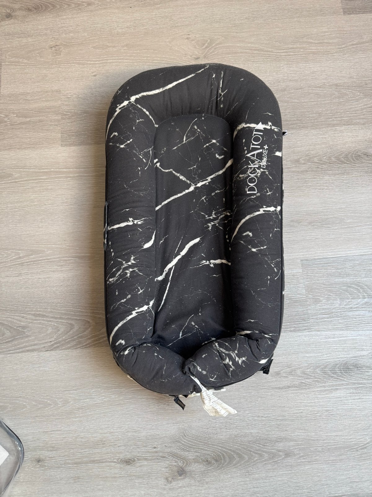 DockATot Deluxe+ babynestje - Zwart marmer, Ophalen, Gebruikt, Overige typen