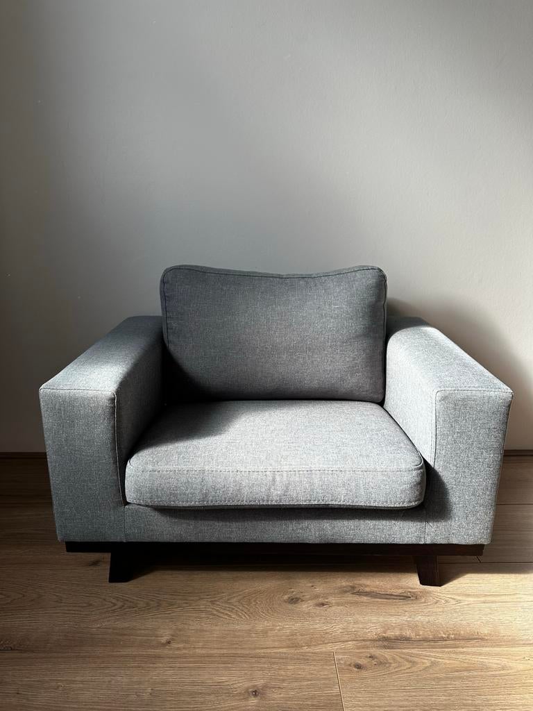 Comfortabele grijze kinderfauteuil, Ophalen, Gebruikt, Minder dan 75 cm, 50 tot 75 cm