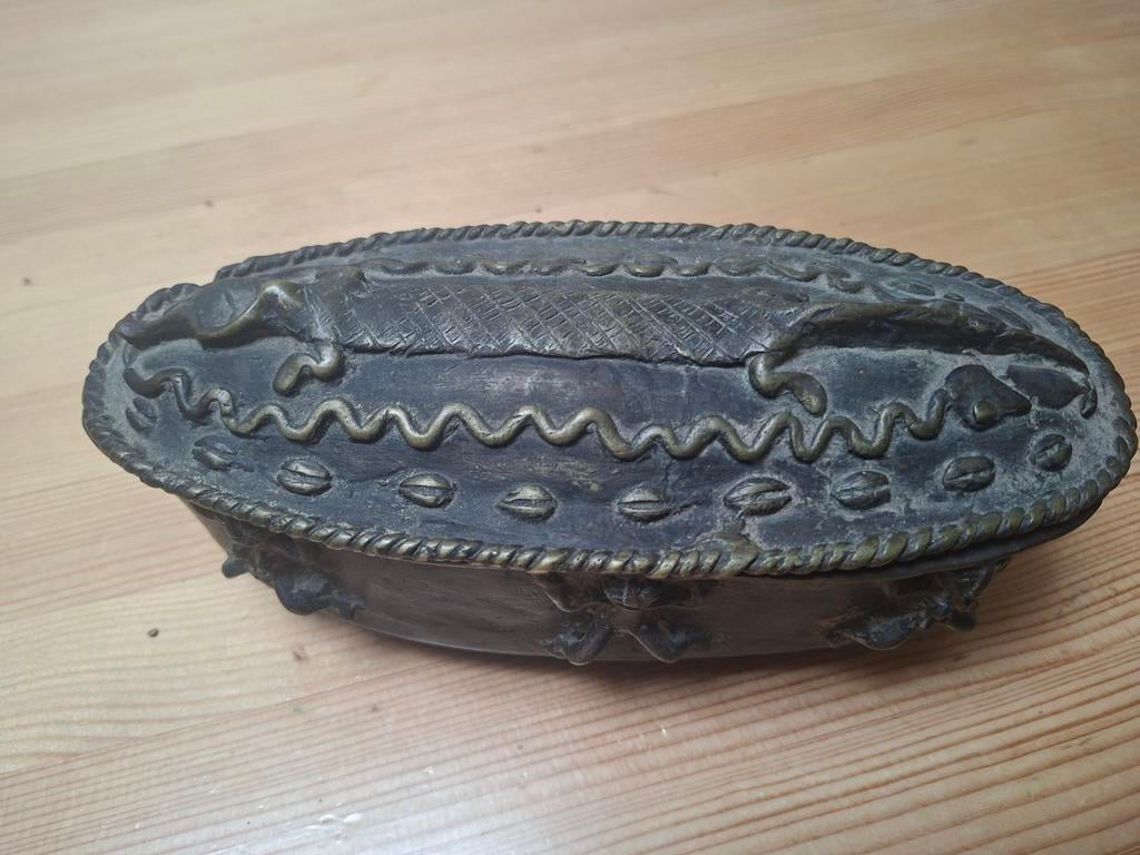 Antieke Bronzen Oba Box Benin met erotische voorstelling, Ophalen of Verzenden