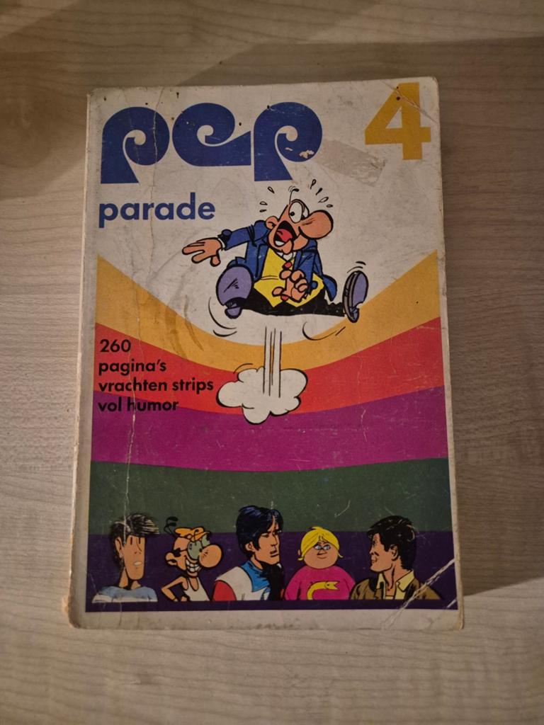 Pep parade 4, Boeken, Eén stripboek, Ophalen of Verzenden, Gelezen