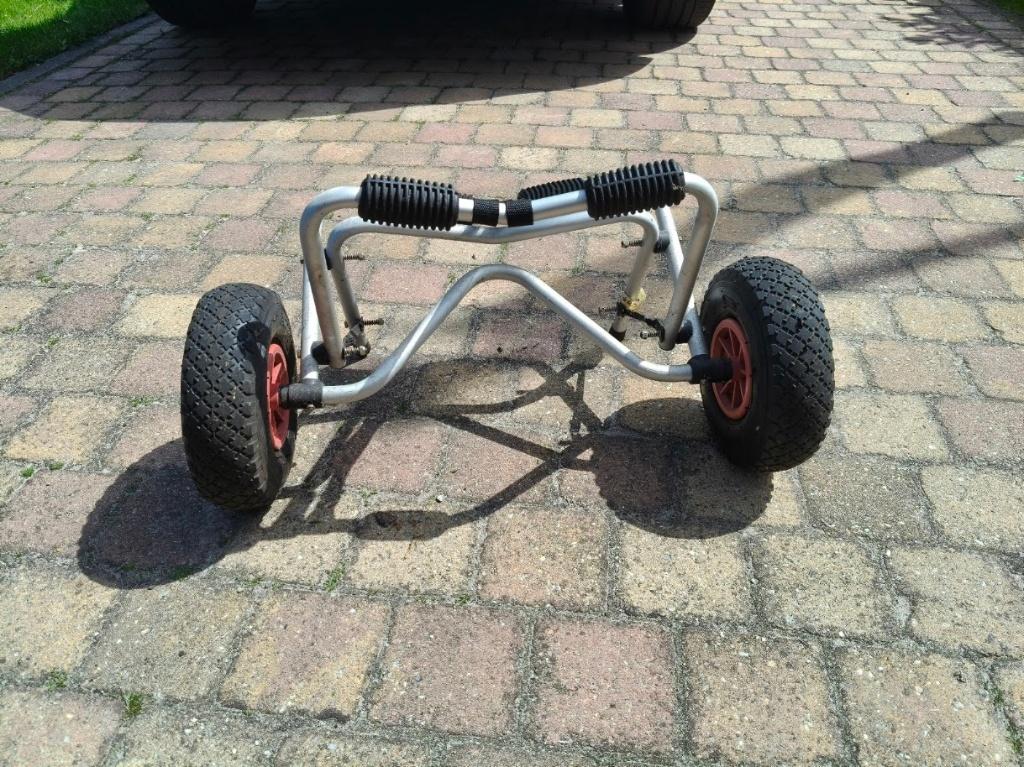 Kar/aanhangertje voor vervoeren surfplank/subboard, Watersport en Boten, Windsurfen, Ophalen of Verzenden, Zo goed als nieuw, Overige typen
