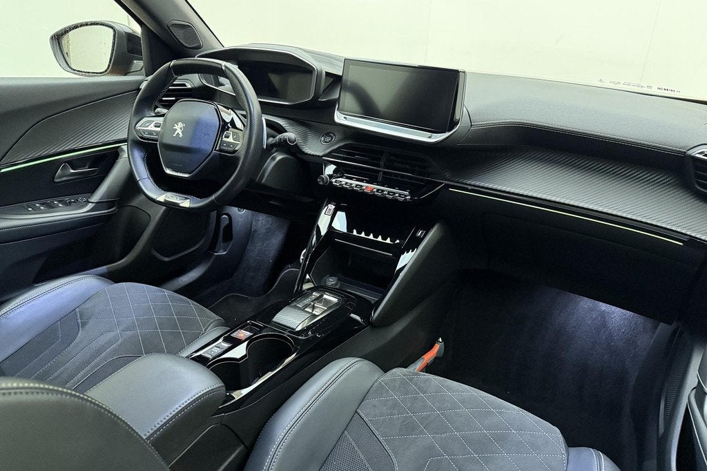 Peugeot 2008 1.2 Turbo GT Pack 155pk Automaat | Navigatie |, Auto's, Peugeot, Gebruikt, Euro 6, Origineel Nederlands, 1180 kg