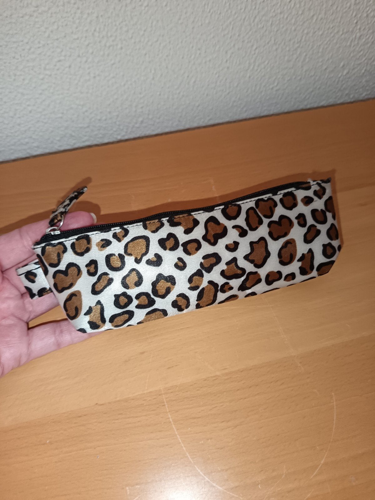 Kleine *Etui*, Ophalen