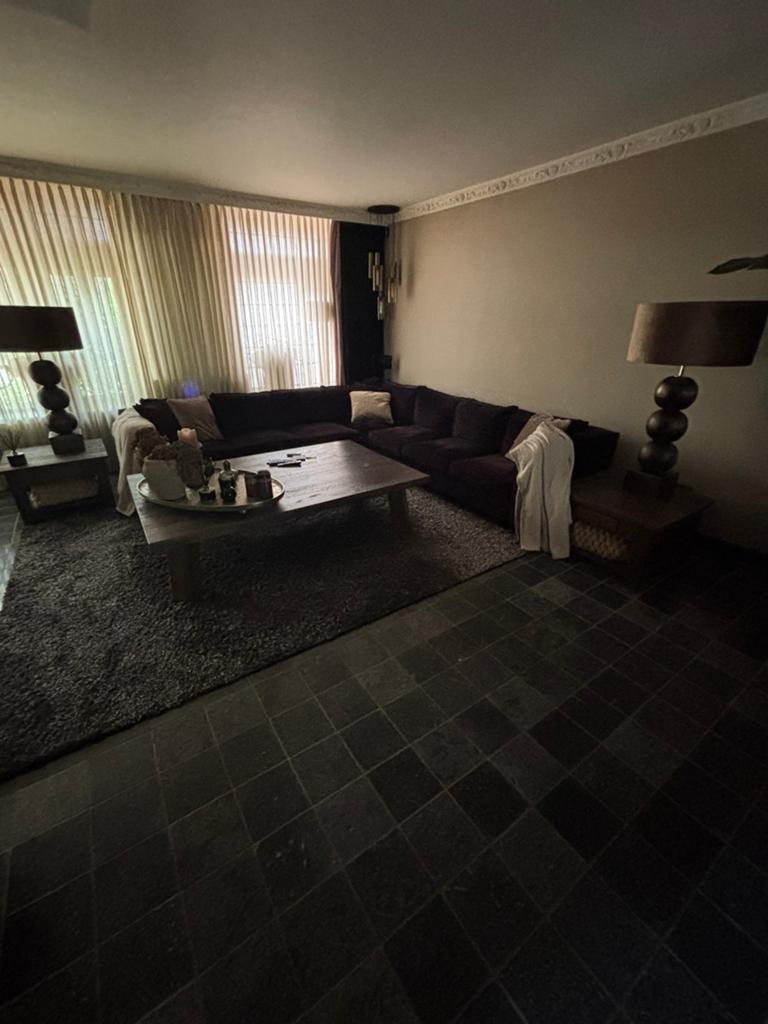 Hoekbank zwart velvet, Zwart, Ophalen of Verzenden, Zo goed als nieuw, Minder dan 10 m²
